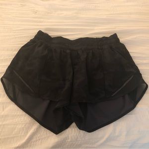 Lululemon Hotty Hot Low-rise Lined Short 2.5”